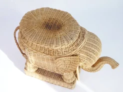 Großer Vintage Gewebter Elefanten Pflanzenständer aus Rattan, 1960er