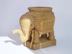 Großer Vintage Gewebter Elefanten Pflanzenständer aus Rattan, 1960er