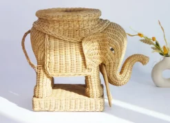 Großer Vintage Gewebter Elefanten Pflanzenständer aus Rattan, 1960er