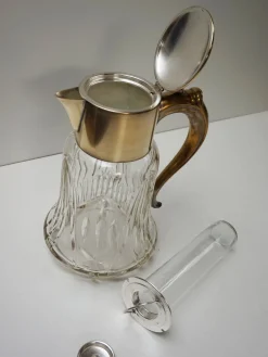Großer Vintage Krug aus vergoldetem Kristallglas mit Eiseinsatz, 1930er