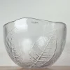Große schwedische Vintage Glasschale mit Blumendekor von Ann Wärff für Kosta Boda, 1970er