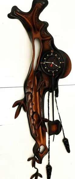 Große Skulpturale Wanduhr, 1970er
