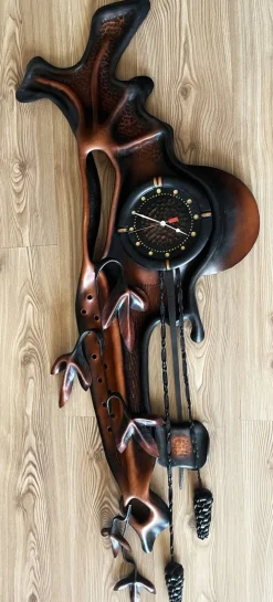 Große Skulpturale Wanduhr, 1970er