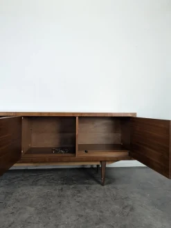 Großes modernes Sideboard aus Teak