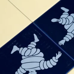 Große Vintage Michelinmännchen Fliesen, 1960er, 65er Set