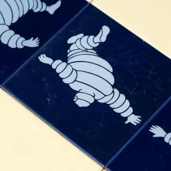 Große Vintage Michelinmännchen Fliesen, 1960er, 65er Set