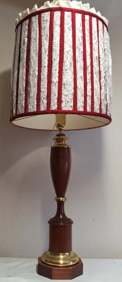 Große Vintage Tischlampe mit Sockel aus Mahagoni, Zierleiste aus Messing und Stoffschirm, 1970er