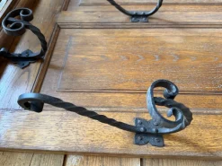 Große wandmontierte Garderobe aus Eiche, frühes 20. Jh