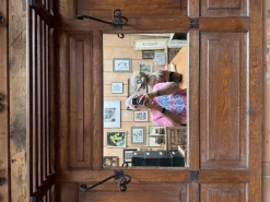 Große wandmontierte Garderobe aus Eiche, frühes 20. Jh