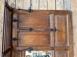 Große wandmontierte Garderobe aus Eiche, frühes 20. Jh