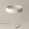 Große weiße Sin Tischlampe mit Schirm II von Antoni Arola