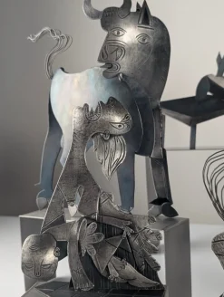 Guernica Skulpturen aus Metall von Picasso, 10 . Set