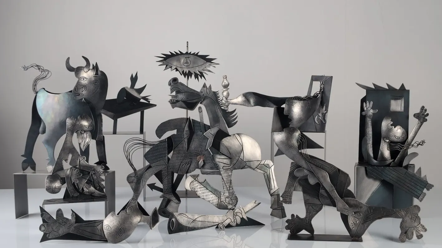 Guernica Skulpturen aus Metall von Picasso, 10 . Set