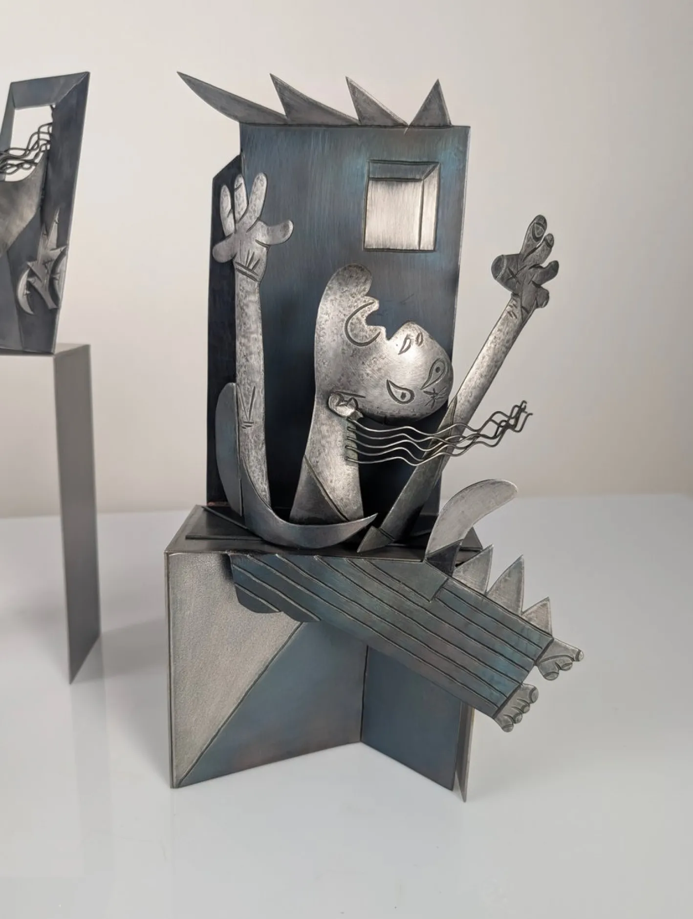 Guernica Skulpturen aus Metall von Picasso, 10 . Set