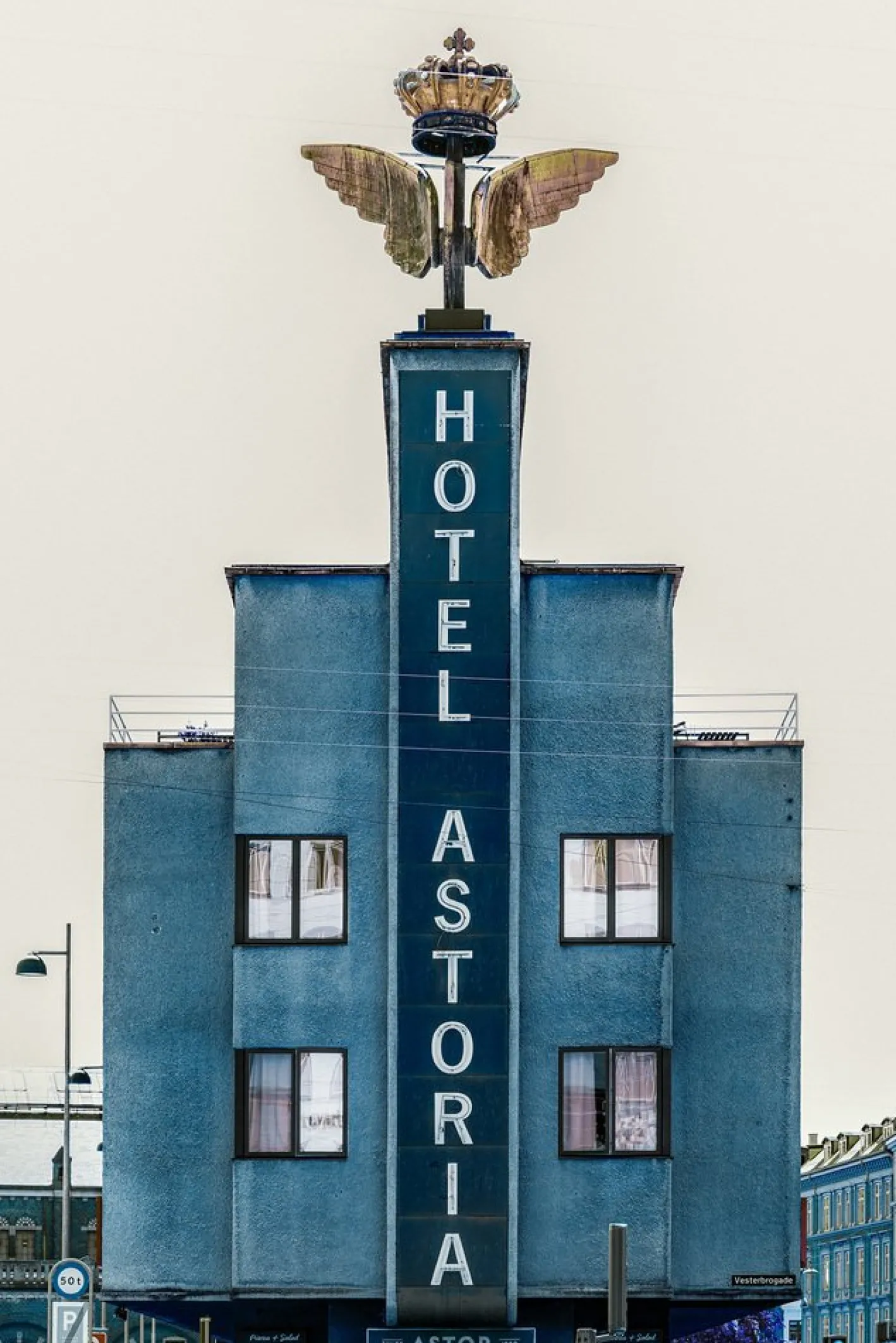 Guy Sargent, Hotel Astoria, Fotografie
