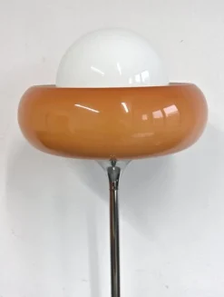 Guzzini zugeschriebene Mid-Century Modern Stehlampe, Ehemaliges Jugoslawien, 1970er