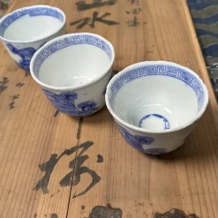 Handbemalte Edo Yunomi Teetassen, Japan, 18 . Set