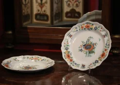 Handbemalte mehrfarbige dekorative Porzellanteller, 18. Jh., 2er Set