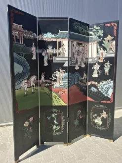 Handbemalter chinesischer Paravent mit traditionellen Hofszenen, 1970