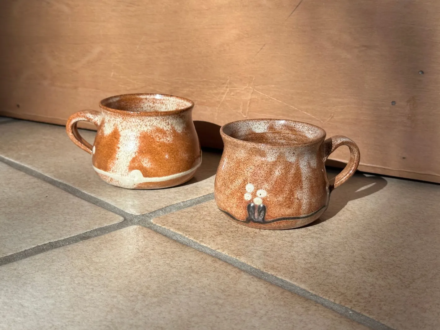 Handgefertigte Keramiktassen mit Griffen von Helma Klett, 1990er, 2er Set
