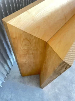 Handgefertigtes asymmetrisches Sideboard, 1980er