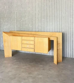 Handgefertigtes asymmetrisches Sideboard, 1980er