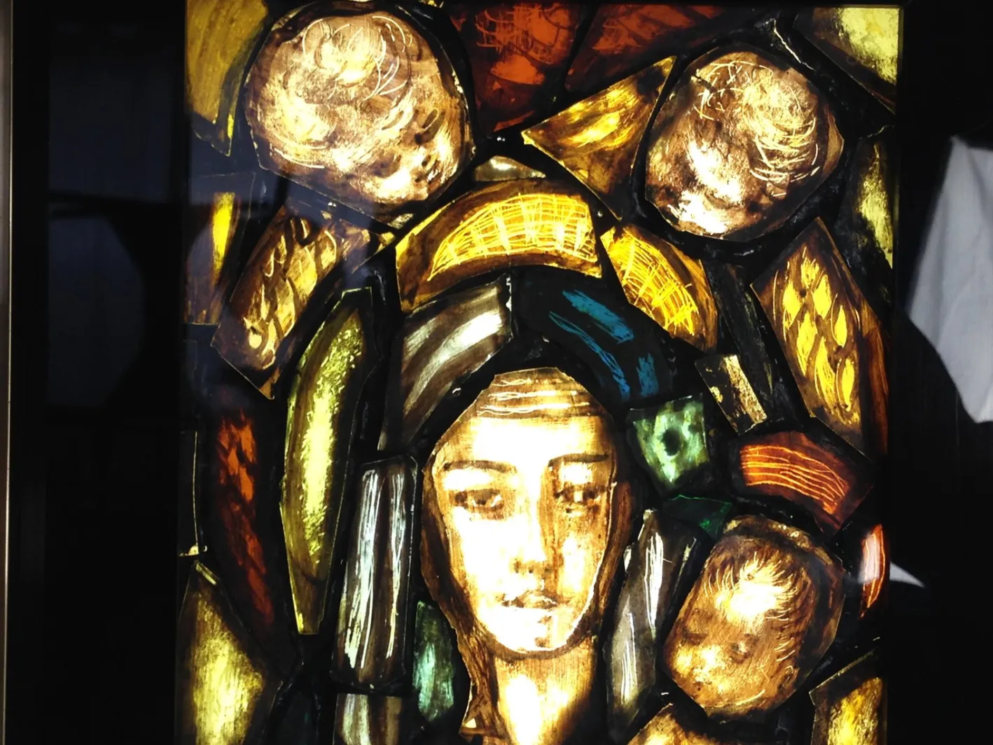 Handgefertigtes Italienisches Künstlerisches Fenster mit Hintergrundbeleuchtung, Madonna, Kind & Engeln, 1960er