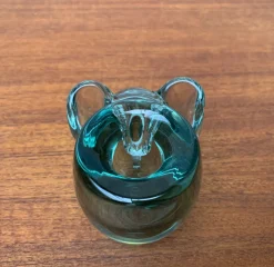 Handgemachter afrikanischer Vintage Kerzenhalter aus Glas in Tier-Optik von Ngwenya Glass, 2er Set