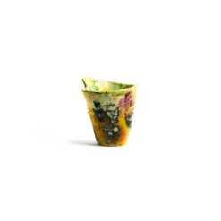 Handsfree Hug Cup von Teresa Monmas