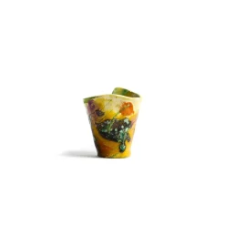 Handsfree Hug Cup von Teresa Monmas