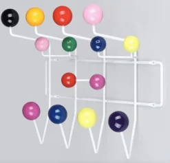 Hang It All Yellow Edition Wandgarderobe von Charles Eames und Ray Eames für Vitra