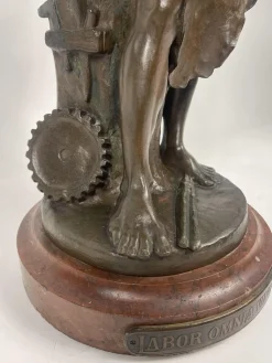 Hans Muller, Labor Omnia Vincit, 1920er, Bronze & Marmor