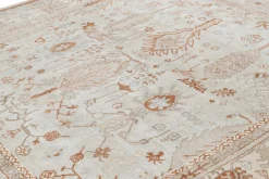 Hellblauer quadratischer Teppich im Oushak-Stil mit Blumenmuster von Rug&Kilim