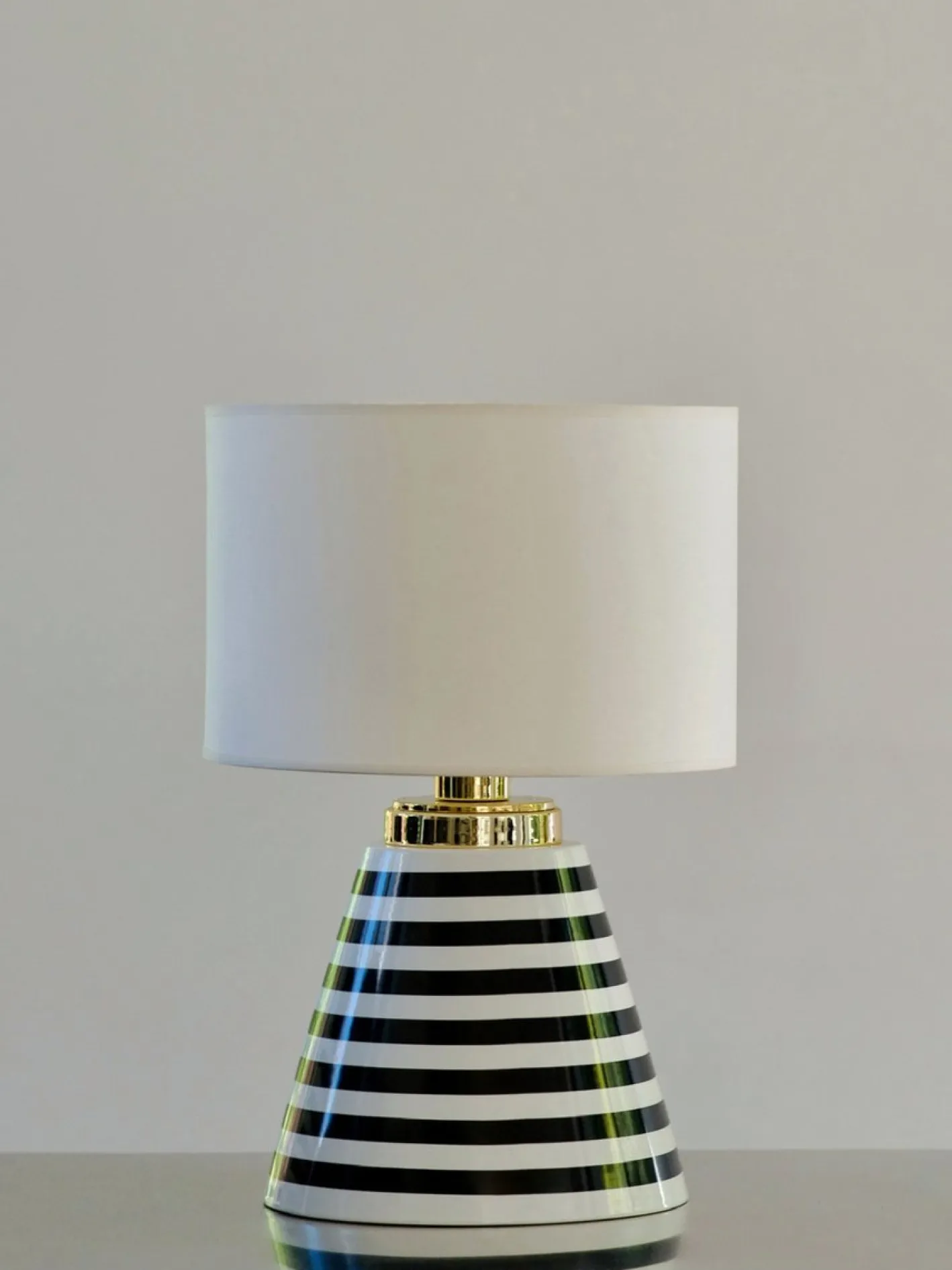 Hepburn Lampe von Eric Willemart
