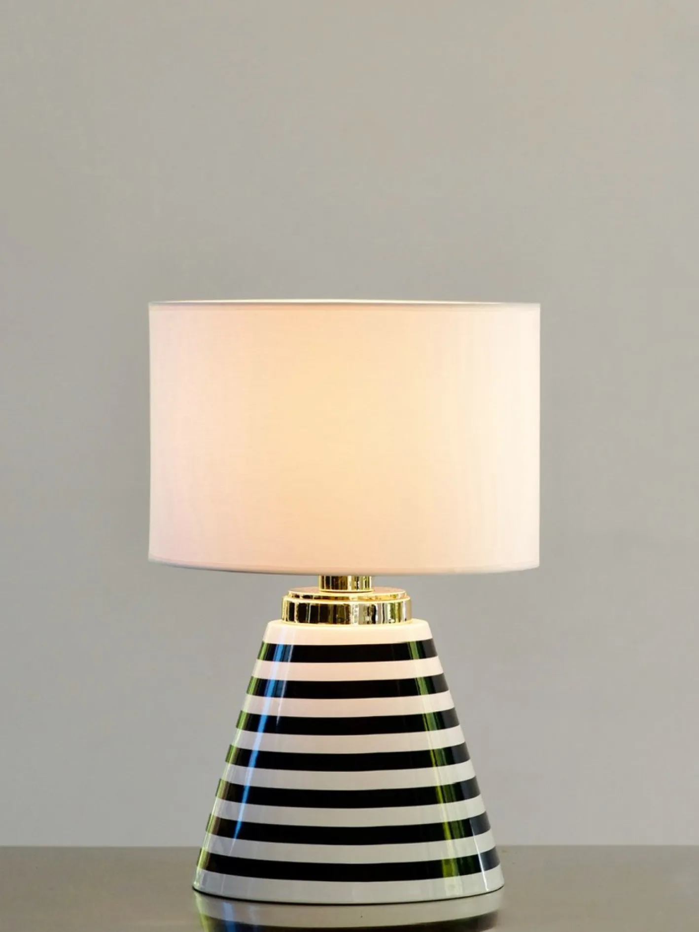 Hepburn Lampe von Eric Willemart