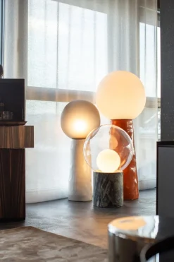 Hohe Kokeshi Lampe von Pulpo
