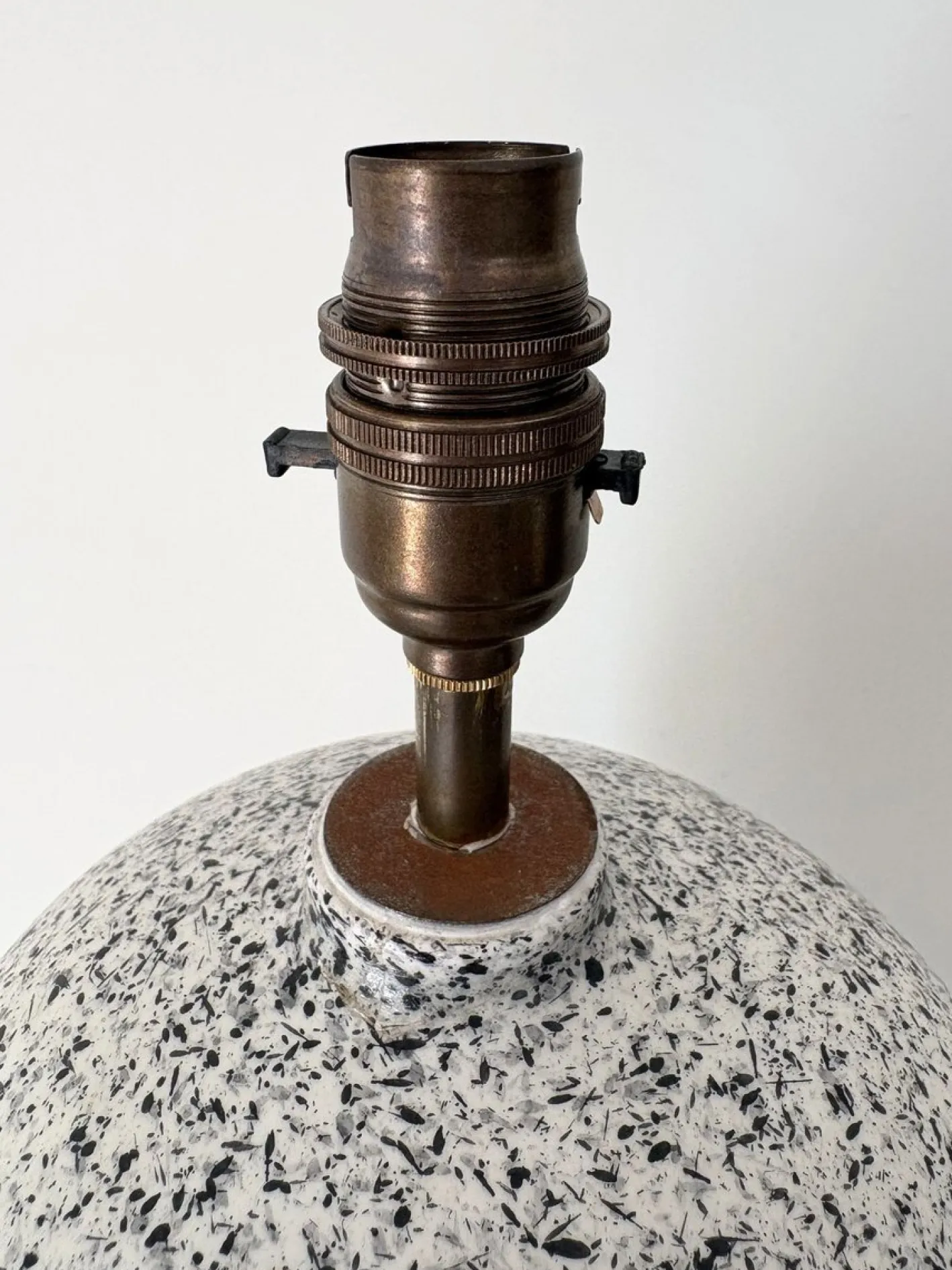 Hohe postmoderne italienische Keramiklampe, 1980er