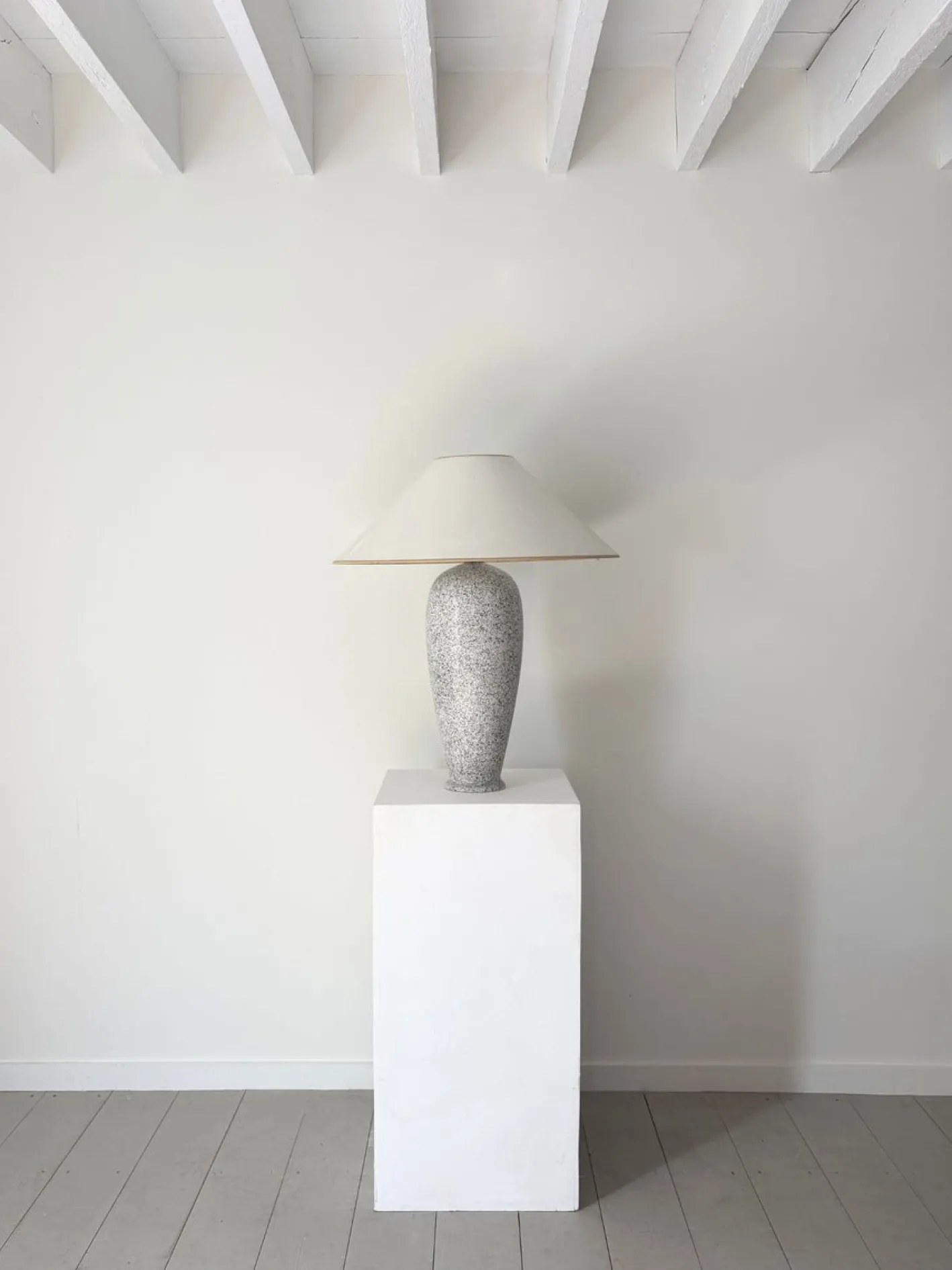 Hohe postmoderne italienische Keramiklampe, 1980er