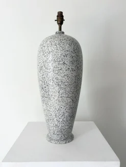 Hohe postmoderne italienische Keramiklampe, 1980er