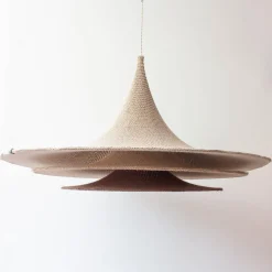 Huge Layers Handmade Crochet Lampe von Com Raiz