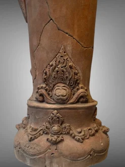 Indonesischer Künstler, Majapahit Ära Figur, 1295-1500, Terrakotta