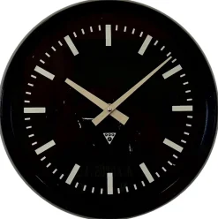Industrielle Fabrik Wanduhr aus Bakelit von Pragotron, 1970er