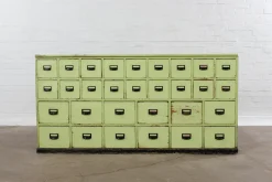 Industrieller Apothekerschrank mit Schubladen, 1930er