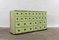 Industrieller Apothekerschrank mit Schubladen, 1930er