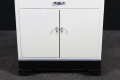 Industrieller Vintage Bauhaus Schrank von Baisch, 1940er