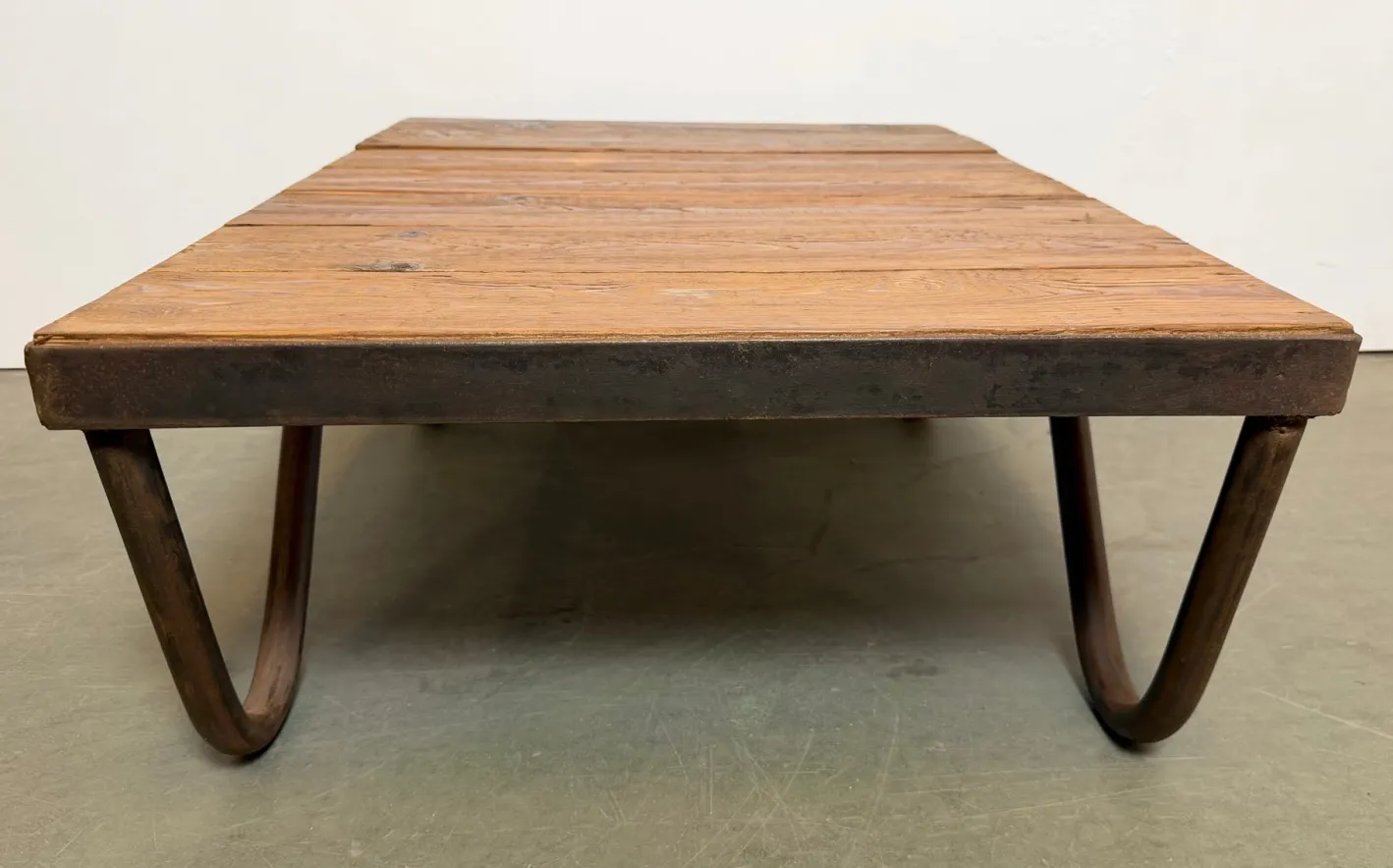 Industrieller Vintage Couchtisch, 1960er