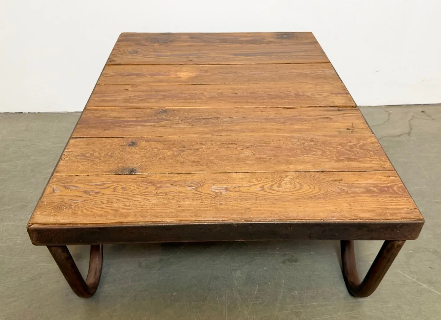 Industrieller Vintage Couchtisch, 1960er