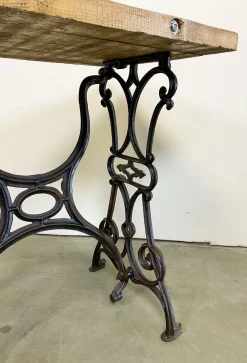 Industrieller Werktisch aus Eisen & Holz, 1950er
