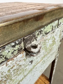 Industrielle Vintage Kommode aus Eisen, 1950er