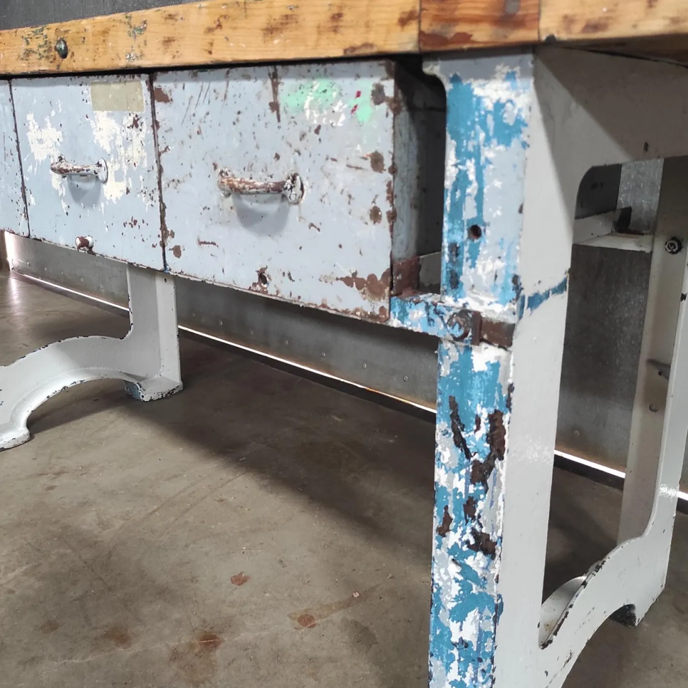 Industrielle Werkbank aus Metall